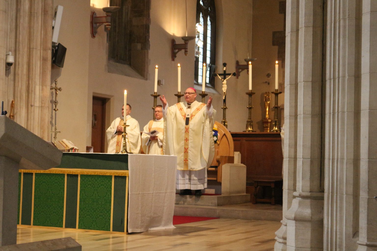 The Beginning of the Year Mass – Education Service